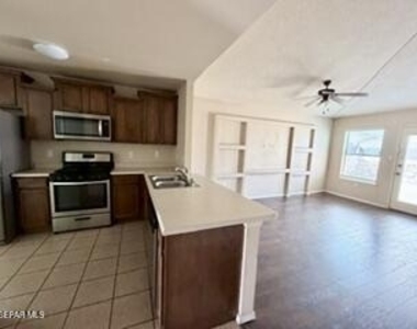 6229 Lovebird Lane - Photo Thumbnail 5