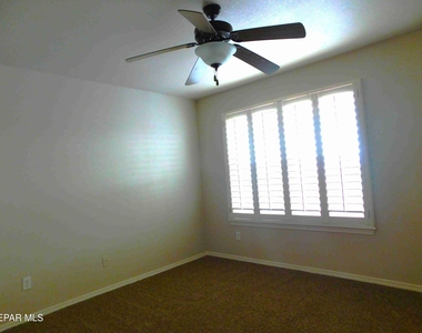 10021 Railroad Drive - Photo Thumbnail 19