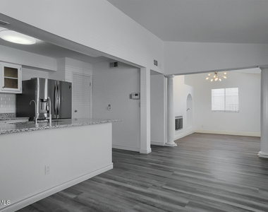 9709 Vallarta Drive - Photo Thumbnail 14