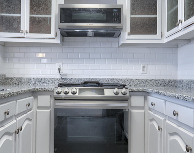 9709 Vallarta Drive - Photo Thumbnail 16