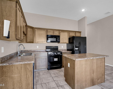 450 Hc Gilbert Minjares Drive - Photo Thumbnail 15
