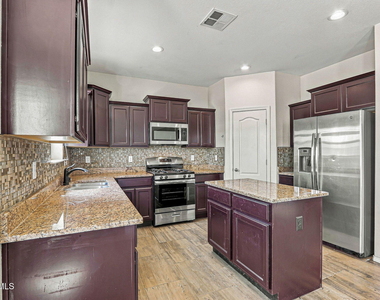 14760 Boer Trail Avenue - Photo Thumbnail 9