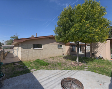 3208 Kirkcaldy Street - Photo Thumbnail 43