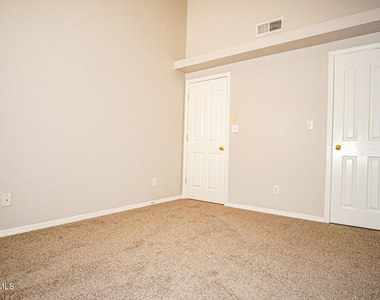 817 Dakota River Avenue - Photo Thumbnail 21