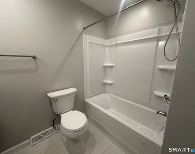 1690 Dixwell Avenue - Photo Thumbnail 8