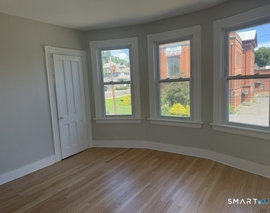 86 Cottage Avenue - Photo Thumbnail 16