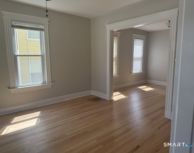 86 Cottage Avenue - Photo Thumbnail 9