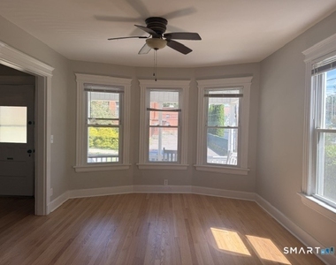 86 Cottage Avenue - Photo Thumbnail 2
