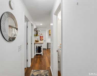 40 Mills Avenue - Photo Thumbnail 8