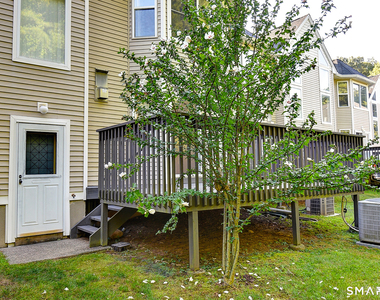 51 Florence Way - Photo Thumbnail 32