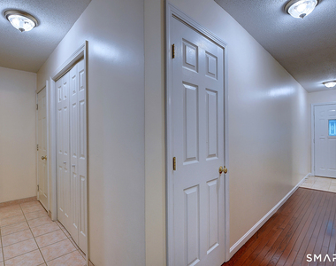 51 Florence Way - Photo Thumbnail 17