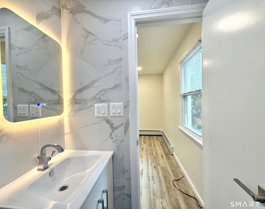 299 Villa Avenue - Photo Thumbnail 8