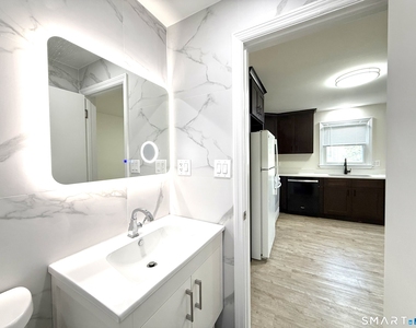 299 Villa Avenue - Photo Thumbnail 15