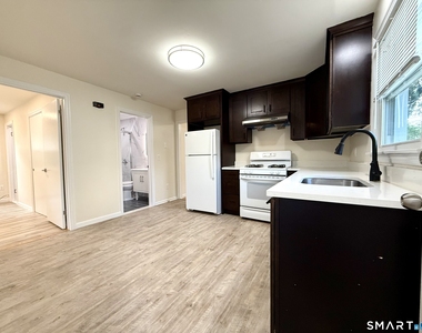 299 Villa Avenue - Photo Thumbnail 2