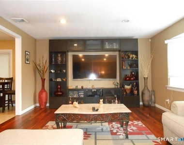 63 Rocks Road - Photo Thumbnail 7