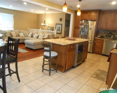 63 Rocks Road - Photo Thumbnail 4