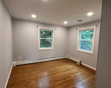 26 Stillson Road - Photo Thumbnail 12