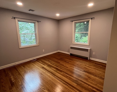 26 Stillson Road - Photo Thumbnail 8