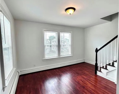 74 Howard Avenue - Photo Thumbnail 4