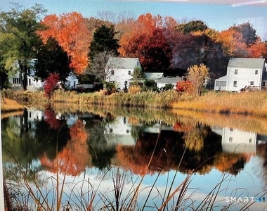 402 Riverside Drive - Photo Thumbnail 27