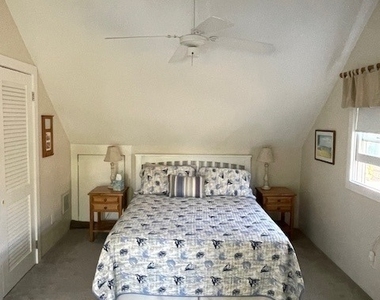 402 Riverside Drive - Photo Thumbnail 17