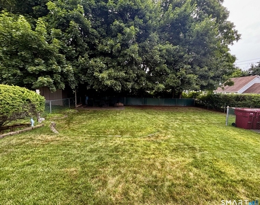 89 Auburn Street - Photo Thumbnail 12