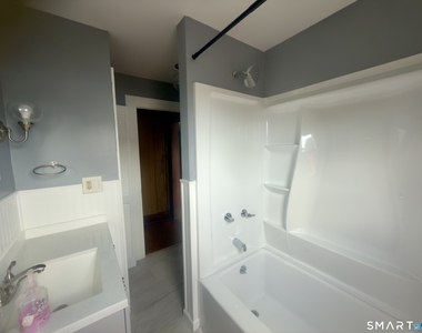 261 Wakelee Avenue - Photo Thumbnail 6