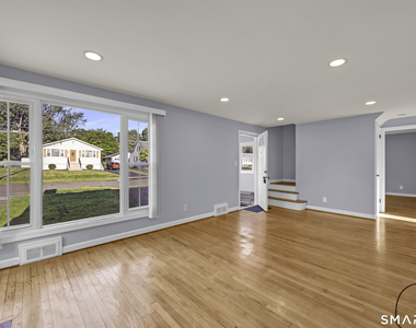 114 Randal Avenue - Photo Thumbnail 2