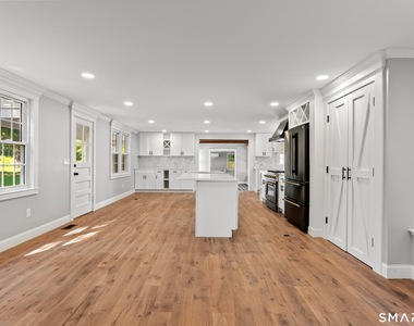 541 South Street - Photo Thumbnail 9