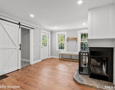 541 South Street - Photo Thumbnail 4