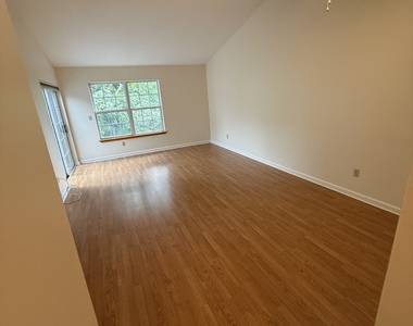 504 Watercourse Row - Photo Thumbnail 4