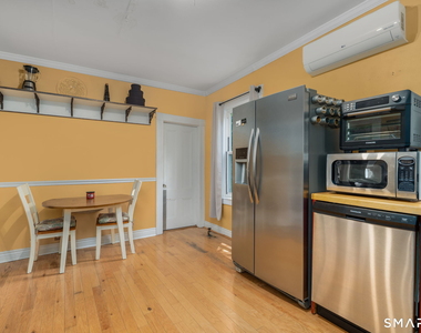 19 Florence Street - Photo Thumbnail 4