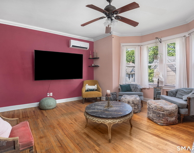 19 Florence Street - Photo Thumbnail 11