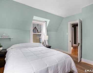 19 Florence Street - Photo Thumbnail 14