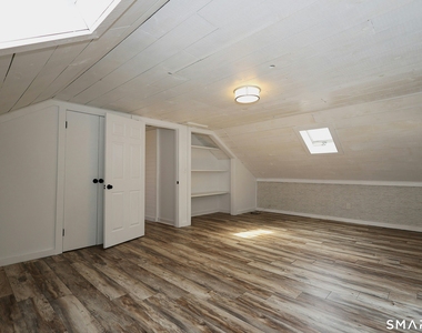 15 Maple Shade Road - Photo Thumbnail 21