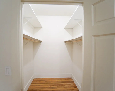 117 East 31st Street - Photo Thumbnail 7