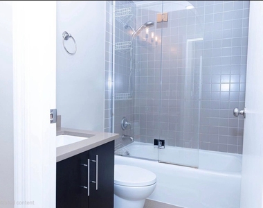 634 Lexington Avenue - Photo Thumbnail 6