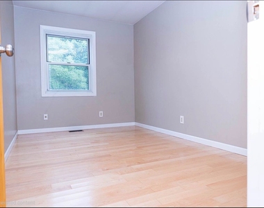 634 Lexington Avenue - Photo Thumbnail 5