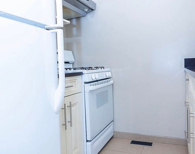 634 Lexington Avenue - Photo Thumbnail 1