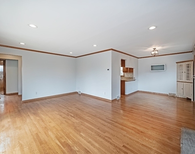 1460 Mohican Dr - Photo Thumbnail 2