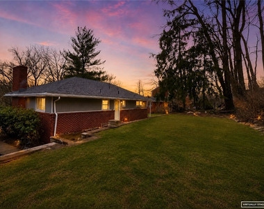 1460 Mohican Dr - Photo Thumbnail 24