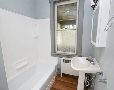 39 Kenmore Ave - Photo Thumbnail 8