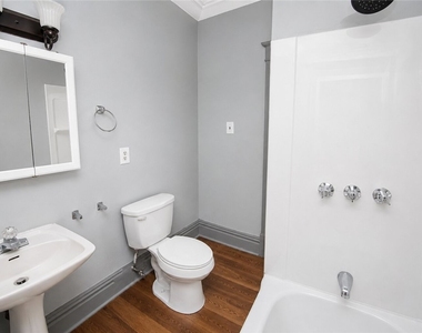 39 Kenmore Ave - Photo Thumbnail 9