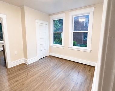 39 Kenmore Ave - Photo Thumbnail 2