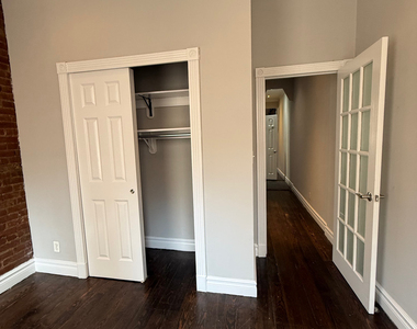 215 East 23rd Street - Photo Thumbnail 4