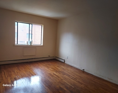 E 86th street Brooklyn 11236 - Photo Thumbnail 2