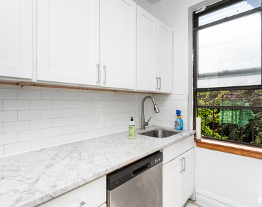 203 17th St - Photo Thumbnail 12
