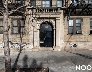 203 17th St - Photo Thumbnail 10