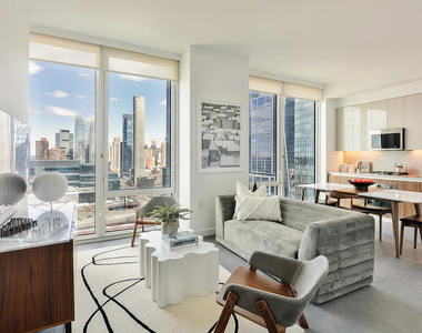 West 30th Street - Photo Thumbnail 10