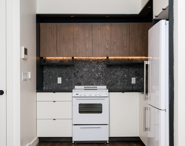 1054 Bushwick Ave - Photo Thumbnail 2
